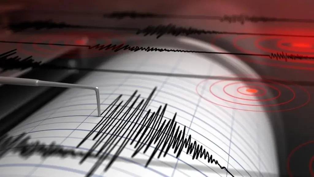 7.0 magnitude earthquake shakes Indonesia's main island